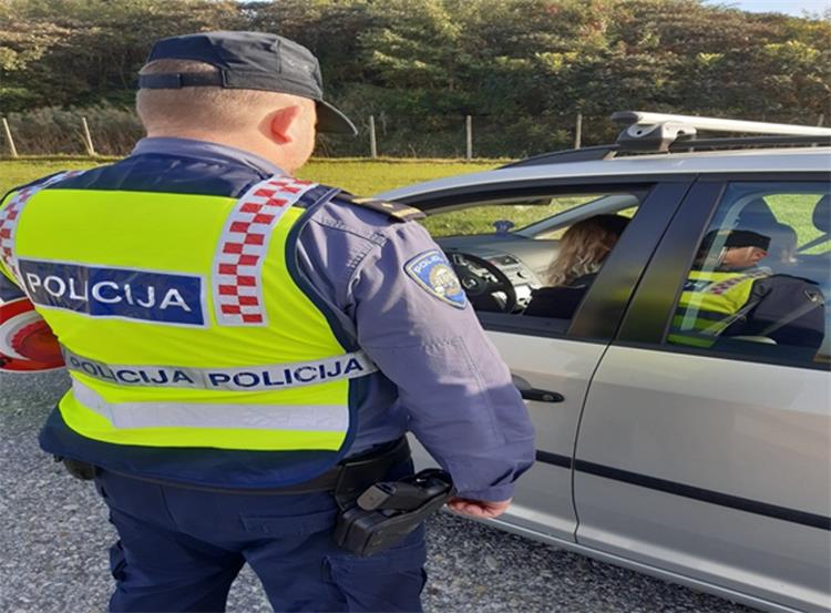 Slika PU_V\vijesti\2019\pojas\2.jpg